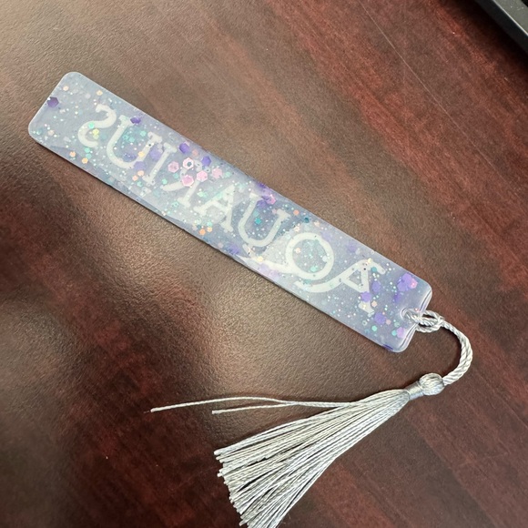 Bookmark - Picture 6 of 8